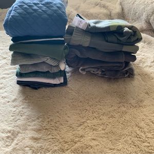 6 Baby Boy outfits size (6 )(6-9 )month